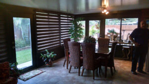 Tampa Glassroom with blinds finished